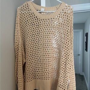 Old Navy Cream Chunky Knit Crew Neck Sweater